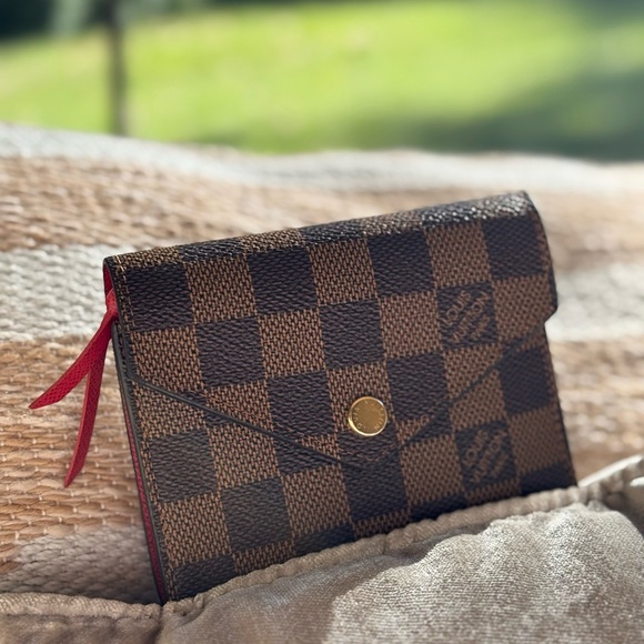 Louis Vuitton Victorine Compact Wallet Damier Ebene - Picture 1 of 12